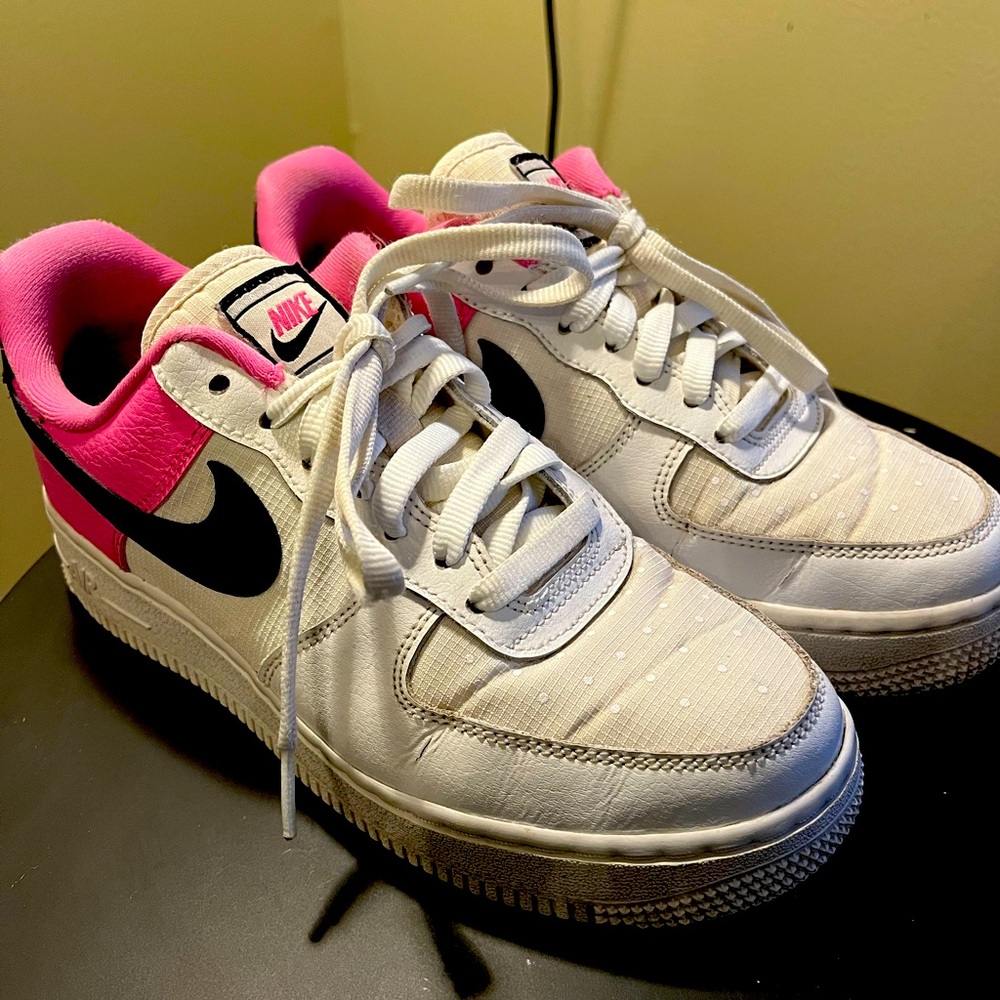 Women’s Air Force One size 6